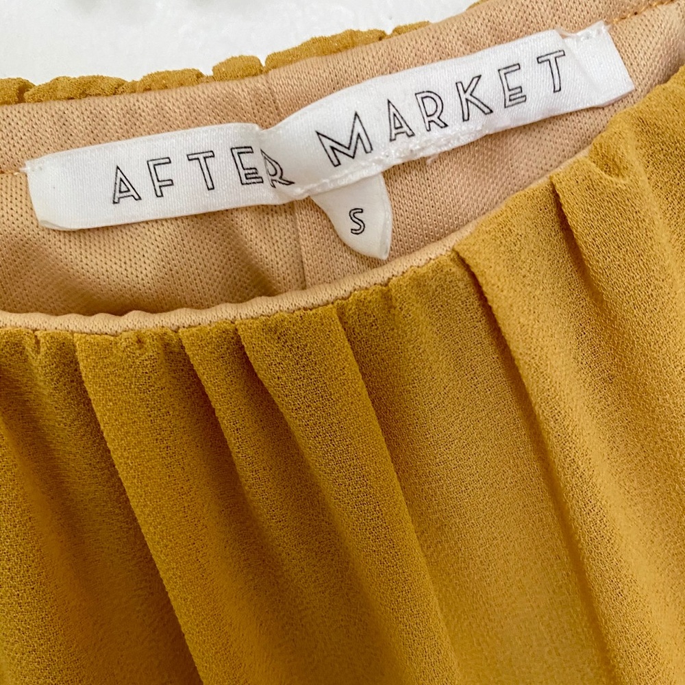 After Market Golden Ruffle Off Shoulder Dress - Picture 4 of 6